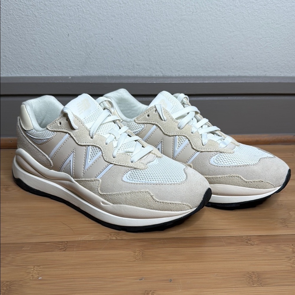 New Balance 57/40 Women's Sneakers in Sea Salt Calm Taupe Size 11 NWOT